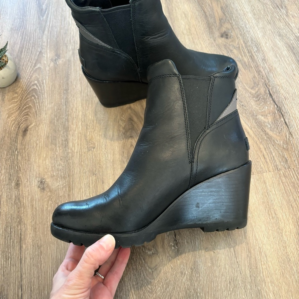 Witchy Black Wedge Chelsea Ankle Boots - Women - Picture 8 of 8